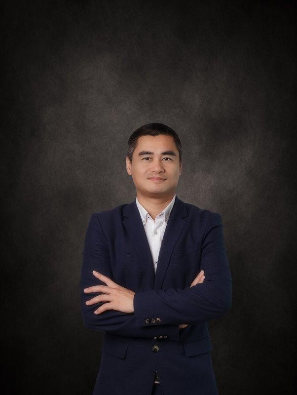 Là người rất lạc quan, nhưng doanh nhân Phạm Hà không khỏi đau đơn, chua sót khi phải chia tay những nhân sự gắn bó nhiều năm và doanh nghiệp đang rơi vào cảnh "hấp hối".