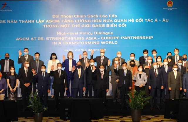 Các đại biểu tham dự Diễn đàn (Ảnh: BNG)