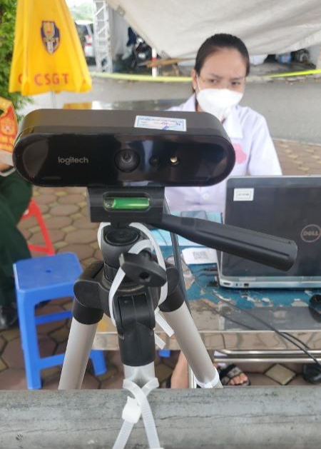 Đến 18 giờ, ngày 14/9, trên toàn thành phố Hà Nội đã lắp camera quét mã QR code tại 67 chốt. Đến 18 giờ, ngày 14/9, trên toàn thành phố Hà Nội đã lắp camera quét mã QR code tại 67 chốt.