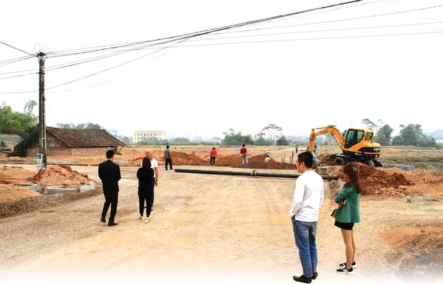 Đất nền vùng ven được nhiều nhà đầu tư săn tìm. Ảnh: Thành Nguyễn