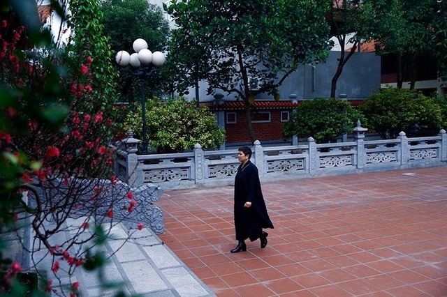 Với khuôn viên khá rộng, những nếp nhà cũ đã được sửa sang nhưng vẫn giữ nguyên nét cổ kính vốn có