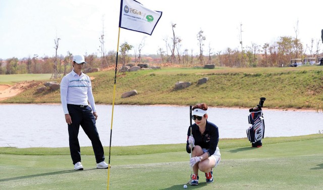 Khách chơi golf tại dự án NovaWorld Phan Thiết. Ảnh: Lê Toàn