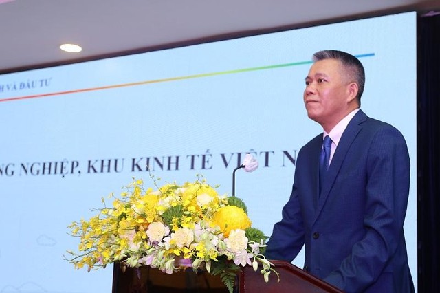 Ông Lê Thành Quân, Vụ trưởng Vụ quản lý các khu kinh tế (Bộ Kế hoạch và Đầu tư) phát biểu tại sự kiện. Ảnh: Lê Thành Toàn