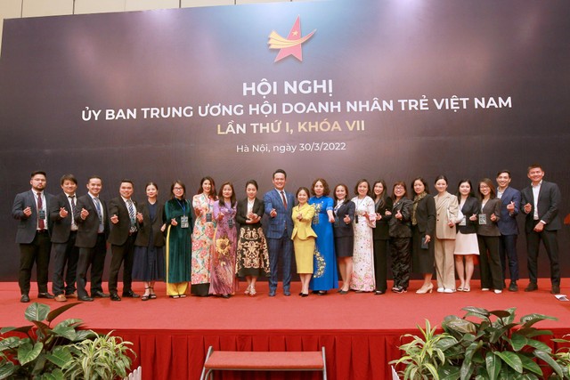 Trong số các hội viên Hội Doanh nhân trẻ Việt Nam, nhiều doanh nhân thế hệ F2 đã có mặt. Ảnh: Chí Cường