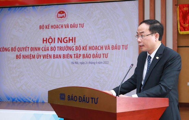 Ủy viên Ban Biên tập Đặng Tuấn Khánh khẳng định sẽ cố gắng, nỗ lực hết mình trên cương vị mới. Ủy viên Ban Biên tập Đặng Tuấn Khánh khẳng định sẽ cố gắng, nỗ lực hết mình trên cương vị mới.