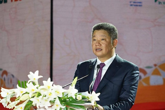 Phó Chủ tịch UBND Thành phố Hà Nội Nguyễn Mạnh Quyền cho biết, Hà Nội chủ trương đẩy mạnh phát triển các sản phẩm quà lưu niệm du lịch mang tính đặc trưng của Thủ đô.