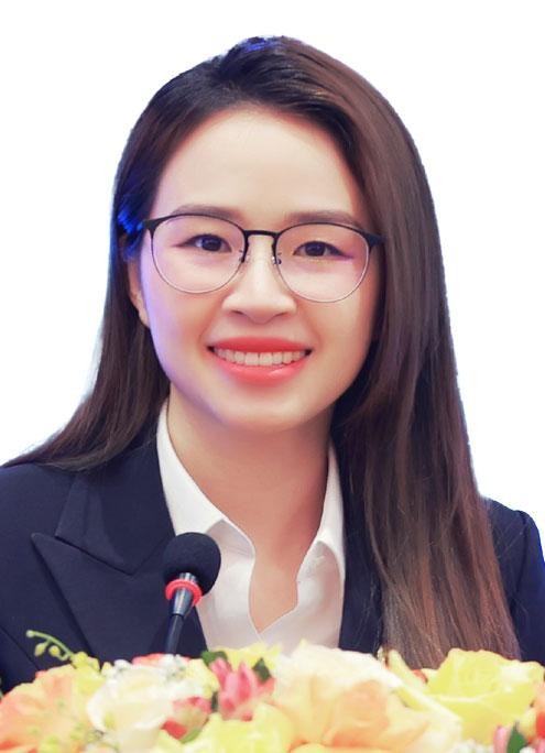 Bà Trần Thị Thu Hằng Chủ tịch Hội đồng quản trị KienlongBank