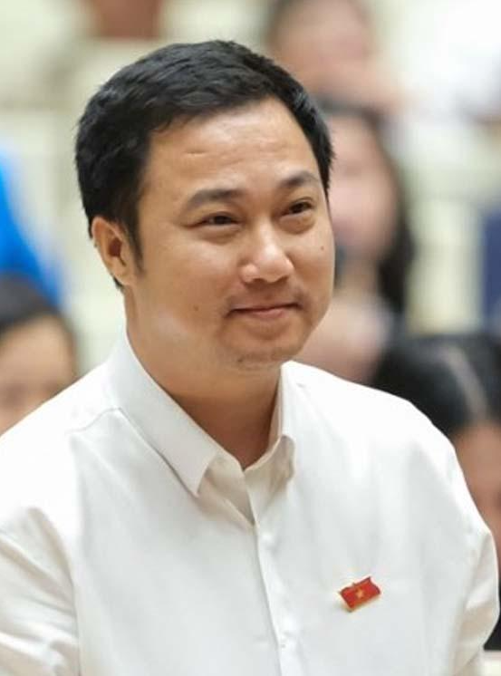 Đại biểu Cao Mạnh Linh, đoàn đại biểu Quốc hội tỉnh Thanh Hóa