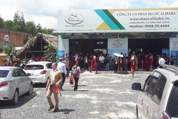 Quang cảnh một buổi bán hàng của Công ty Alibab tại Đồng Nai
