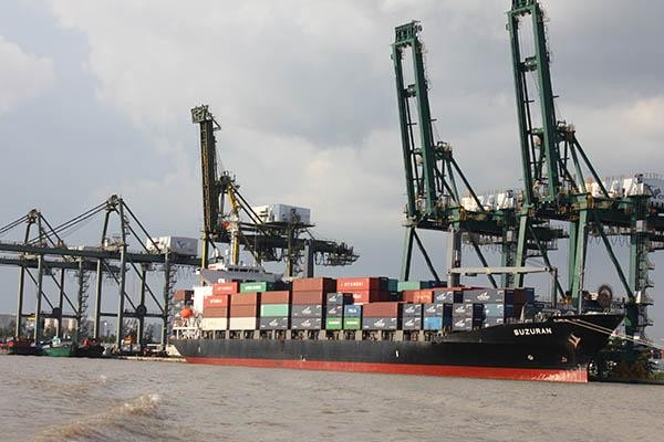 Dự kiến đến năm 2025, nguồn thu phí hạ tầng cảng biển tại TP.HCM đạt khoảng 16.000 tỷ đồng - Ảnh:Lê Quân Dự kiến đến năm 2025, nguồn thu phí hạ tầng cảng biển tại TP.HCM đạt khoảng 16.000 tỷ đồng - Ảnh:Lê Quân