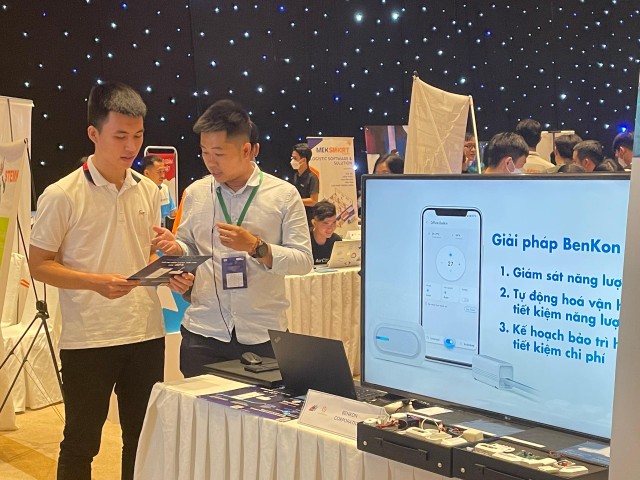 Đông đảo doanh nghiệp tron và ngoài nước tham dự triển lãm Đông đảo doanh nghiệp tron và ngoài nước tham dự triển lãm