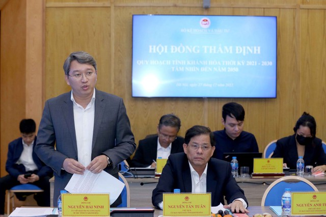 Bí thư Tỉnh ủy Khánh Hòa Nguyễn Hải Ninh phát biểu tại phiên họp. (Ảnh: MPI)