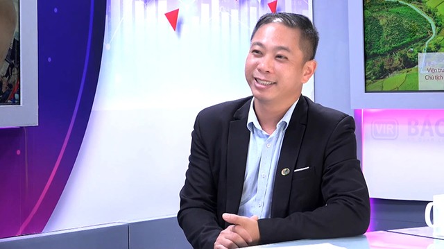 Là người làm du lịch, ông Phạm Hải Quỳnh mong muốn Việt Nam tạo điều kiện và mở cửa thông thoáng nhất có thể, dưới mọi hình thức để chào đón khách quốc tế. (Ảnh: Chí Cường) Là người làm du lịch, ông Phạm Hải Quỳnh mong muốn Việt Nam tạo điều kiện và mở cửa thông thoáng nhất có thể, dưới mọi hình thức để chào đón khách quốc tế. (Ảnh: Chí Cường)