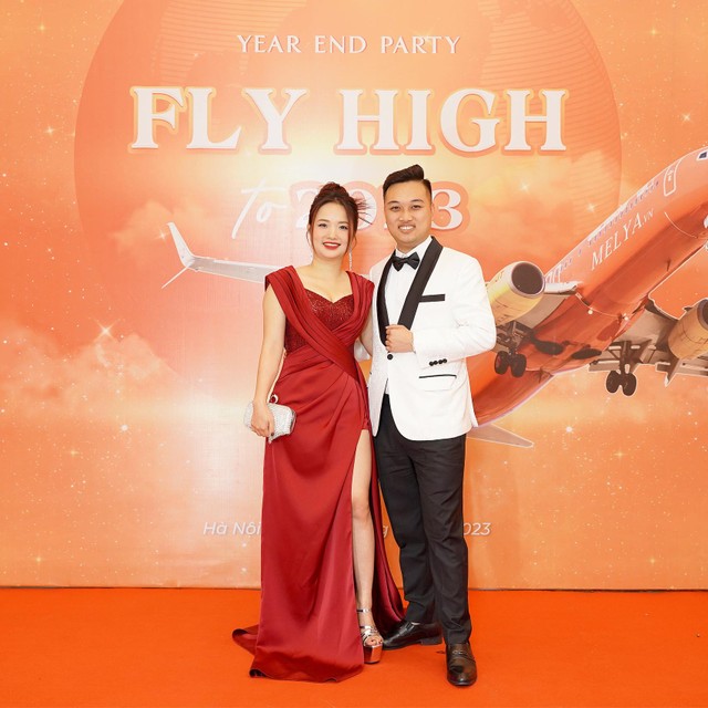 Hai nhà sáng lập thương hiệu thời trang Melya, chị Minh Thu và anh Tiến Thành. Hai nhà sáng lập thương hiệu thời trang Melya, chị Minh Thu và anh Tiến Thành.