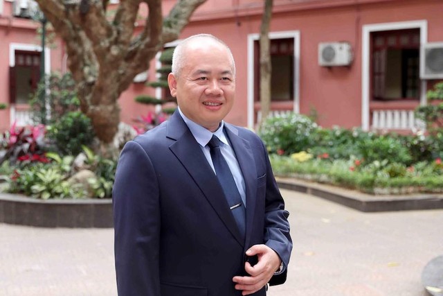 Tân Thứ trưởng Bộ Kế hoạch và Đầu tư Đỗ Thành Trung đã có 25 năm công tác tại Bộ Kế hoạch và Đầu tư. Trước khi được Thủ tướng bổ nhiệm giữ chức vụ Thứ trưởng, ông là Vụ trưởng Vụ Tổng hợp kinh tế quốc dân. (Ảnh: Đức Trung)