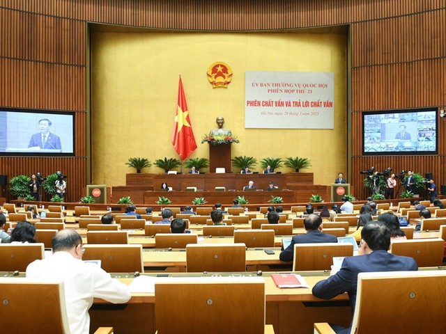 Phiên chất vấn được tổ chức tại Hội trường Diên Hồng, Nhà Quốc hội. Phiên chất vấn được tổ chức tại Hội trường Diên Hồng, Nhà Quốc hội.