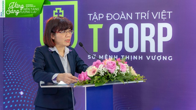 Bà Phạm Thị Thanh Huyền – Chủ tọa phát biểu tại Đại hội