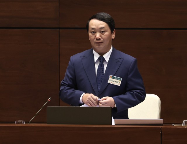 Bộ trưởng, Chủ nhiệm Hầu A Lềnh