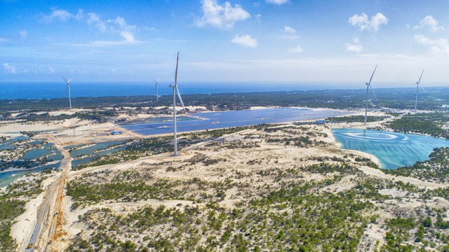 Quảng Bình được nhận định sẽ trở thành trung tâm năng lượng lớn của cả nước nếu phát huy được hết các tiềm năng lợi thế. Ảnh: Phước Sỹ Quảng Bình được nhận định sẽ trở thành trung tâm năng lượng lớn của cả nước nếu phát huy được hết các tiềm năng lợi thế. Ảnh: Phước Sỹ