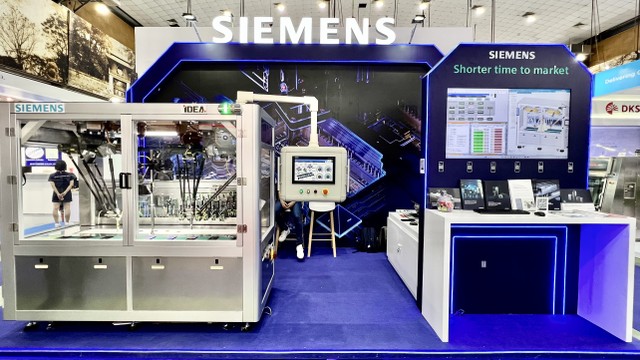 Gian hàng I23 với những sản phẩm demo của Ban Công Nghiệp Số Siemens Việt Nam tại NEPCON 2023