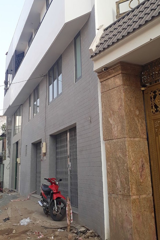 TP.HCM hiện có hơn 1.000 căn nhà “siêu mỏng, siêu méo”. Ảnh: Việt Dũng