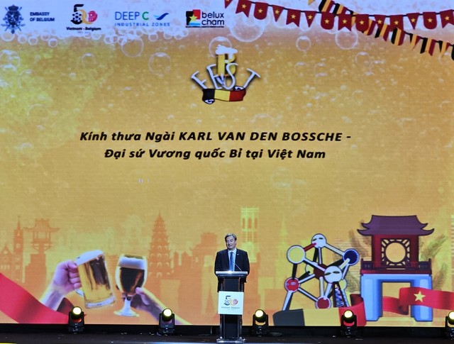 Ông Bruno Jaspaert, Tổng giám đốc Tổ hợp Khu công nghiệp DEEP C hy vọng Lễ hội sẽ thắt chặt hơn nữa quan hệ hợp tác hữu nghị thân thiết giữa TP. Hải Phòng nói riêng và Việt Nam nói chung với Vương quốc Bỉ