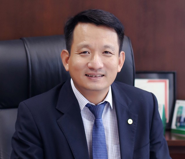 Ông Nguyễn Đình Tùng, Tổng giám đốc OCB
