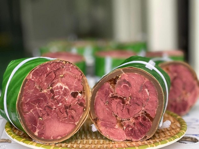 Giò me Nghệ An được biết đến với hương vị đậm đà, thơm ngon đặc trưng (Ảnh minh hoạ).