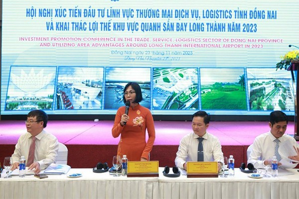 Lãnh đạo tỉnh Đồng Nai trả lời các vấn đề mà doanh nghiệp quan tâm.