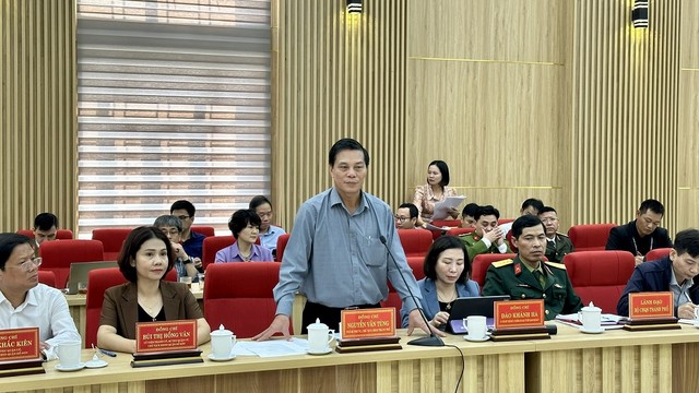 Ông Nguyễn Văn Tùng, Chủ tịch UBND TP. Hải Phòng kết luận tại cuộc làm việc.