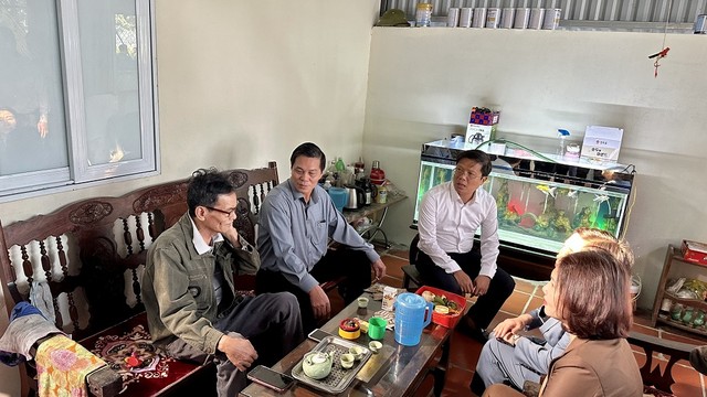 Chủ tịch UBND TP. Hải Phòng lắng nghe, trao đổi trực tiếp với các hộ dân thuộc diện di dời.