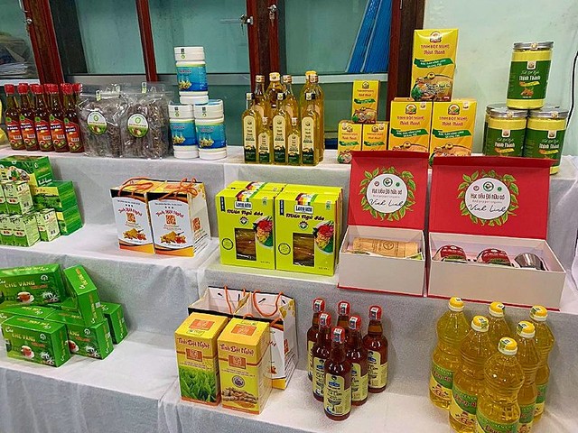 Các sản phẩm đặc trưng của tỉnh Quảng Trị, đặc biệt là các sản phẩm OCOP được giới thiệu tại Ngày hội. Các sản phẩm đặc trưng của tỉnh Quảng Trị, đặc biệt là các sản phẩm OCOP được giới thiệu tại Ngày hội.