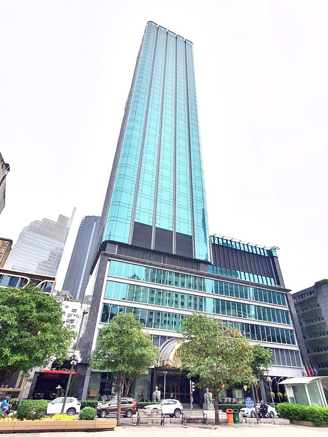 Tòa nhà Times Square nằm tại vị trí đắc địa ở trung tâm quận 1 (TP.HCM). Ảnh: Lê Toàn