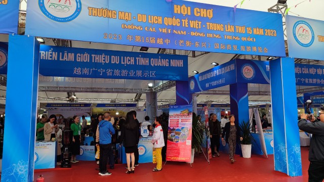 Đa dạng các mặt hàng tại Hội chợ năm nay