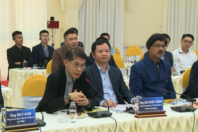 Doanh nghiệp Singapore trao đổi với lãnh đạo tỉnh Long An về thu hút đầu tư vào lĩnh vực logistics và chuyển đổi số Doanh nghiệp Singapore trao đổi với lãnh đạo tỉnh Long An về thu hút đầu tư vào lĩnh vực logistics và chuyển đổi số