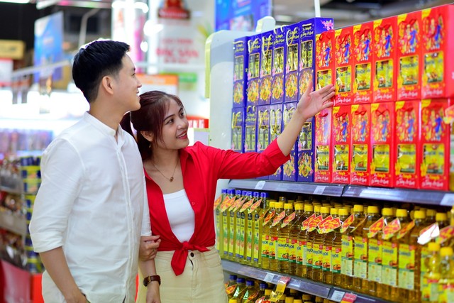 Tết năm nay đến muộn hơn so với mọi năm nhưng nhu cầu mua sắm Tết sớm vẫn tăng cao, các doanh nghiệp tăng tốc để bứt phá doanh thu trong mùa vụ cao điểm này Tết năm nay đến muộn hơn so với mọi năm nhưng nhu cầu mua sắm Tết sớm vẫn tăng cao, các doanh nghiệp tăng tốc để bứt phá doanh thu trong mùa vụ cao điểm này