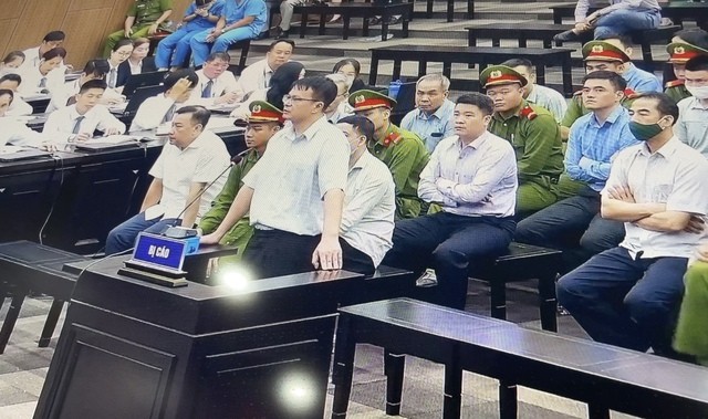 Cựu Đại sứ Việt Nam tại Malaysia Trần Việt Thái tại tòa sơ thẩm.