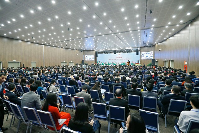 Tham dự sự kiện có Ủy viên Bộ Chính trị, Thủ tướng Chính phủ Phạm Minh Chính; Bí thư Trung ương Đảng, Phó thủ tướng Chính phủ Lê Minh Khái; đồng chí Nguyễn Chí Dũng, Ủy viên BCHTW Đảng, Bộ trưởng Bộ Kế hoạch và Đầu tư. Tham dự sự kiện có Ủy viên Bộ Chính trị, Thủ tướng Chính phủ Phạm Minh Chính; Bí thư Trung ương Đảng, Phó thủ tướng Chính phủ Lê Minh Khái; đồng chí Nguyễn Chí Dũng, Ủy viên BCHTW Đảng, Bộ trưởng Bộ Kế hoạch và Đầu tư.