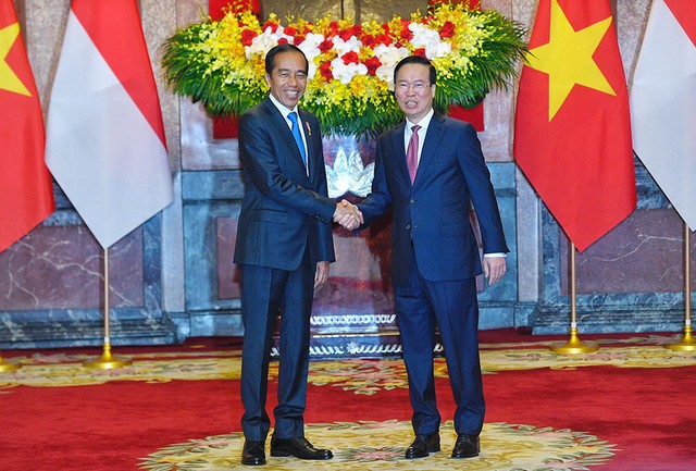 Ngay sau lễ đón, hai nhà lãnh đạo đã tiến hành hội đàm.