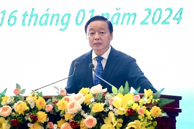 Phó thủ tướng Trần Hồng Hà phát biểu tại hội nghị.