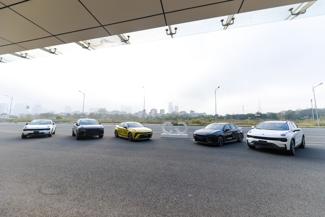 Các mẫu xe Lynk & Co 01, Lynk & Co 03+, Lynk & Co 05 và Lynk & Co 09 được giới thiệu tại sự kiện Các mẫu xe Lynk & Co 01, Lynk & Co 03+, Lynk & Co 05 và Lynk & Co 09 được giới thiệu tại sự kiện