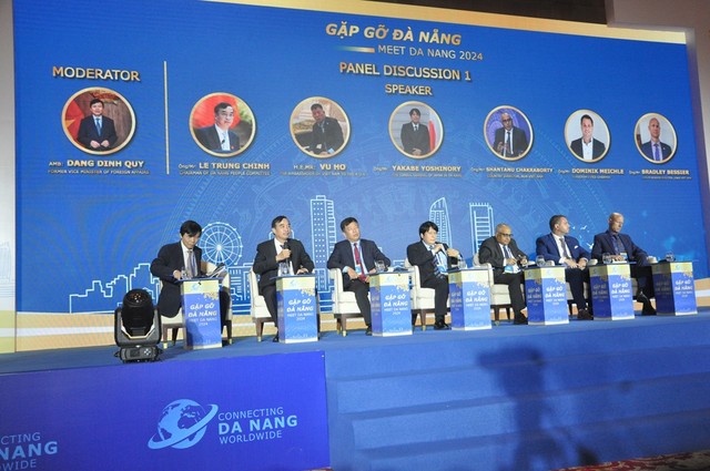 Chủ tịch TP.Đà Nẵng, ông Lê Trung Chinh khẳng định, Thành phố tạo nên những cơ chế nổi trội để hỗ trợ doanh nghiệp.