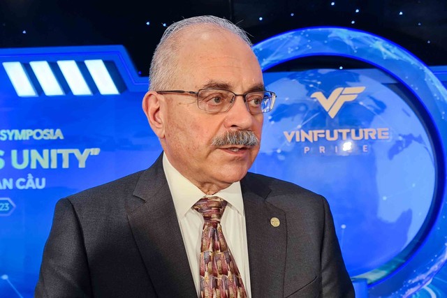 GS. Albert P. Pisano, Hiệu trưởng Trường Kỹ thuật Jacobs, Đại học California (Hoa Kỳ) GS. Albert P. Pisano, Hiệu trưởng Trường Kỹ thuật Jacobs, Đại học California (Hoa Kỳ)