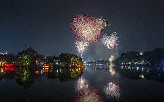 Thời tiết thuận lợi, gió nhẹ và quang mây