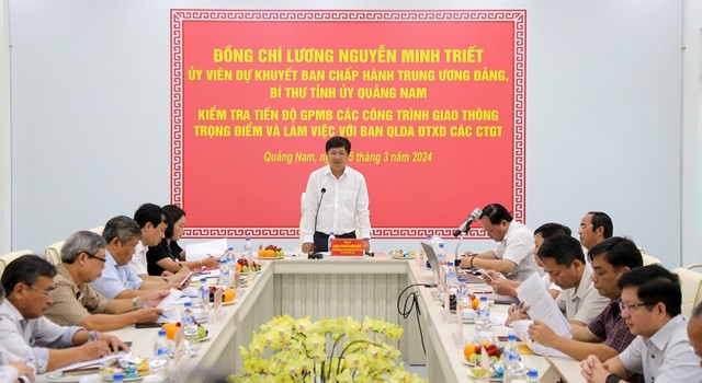 Bí thư Tỉnh ủy Quảng Nam làm việc với Ban Quản lý dự án đầu tư xây dựng các công trình giao thông tỉnh.