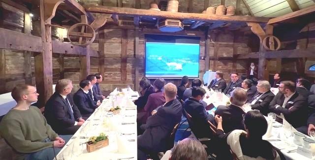 Các đại biểu dự Diễn đàn kết nối đầu tư - kinh doanh Thái Bình - Hannover