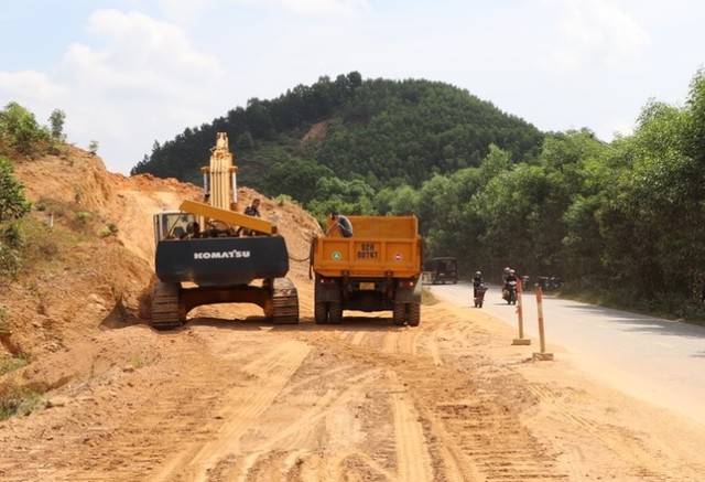 Dự án hiện chỉ mới giải phóng mặt bằng được khoảng 60%.