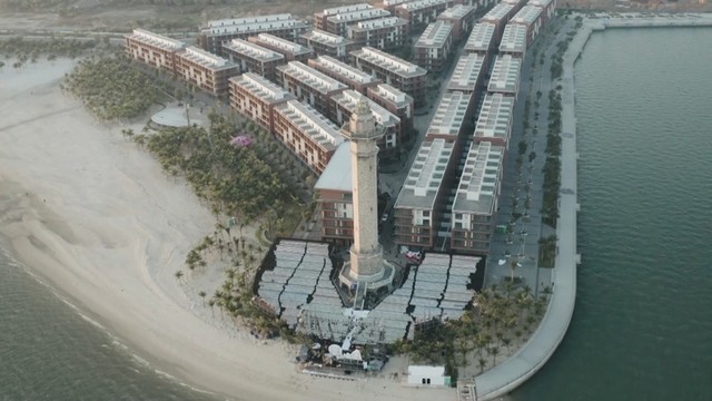 Tổ hợp vui chơi, giải trí ngọn Hải Đăng (khu Bãi tắm Sun World Hạ Long) là một trong những sản phẩm của TP Hạ Long trong năm 2024. Ảnh: Nguyễn Thơm