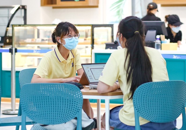 Học sinh Trường AISVN lại đối mặt với việc tiếp tục nghỉ học