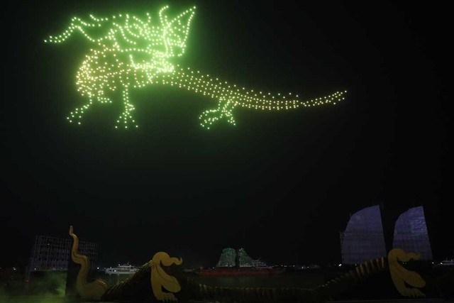 Tiết mục trình diễn Drone light Rồng thiêng hội tụ. Ảnh: Quảng Ninh Portal